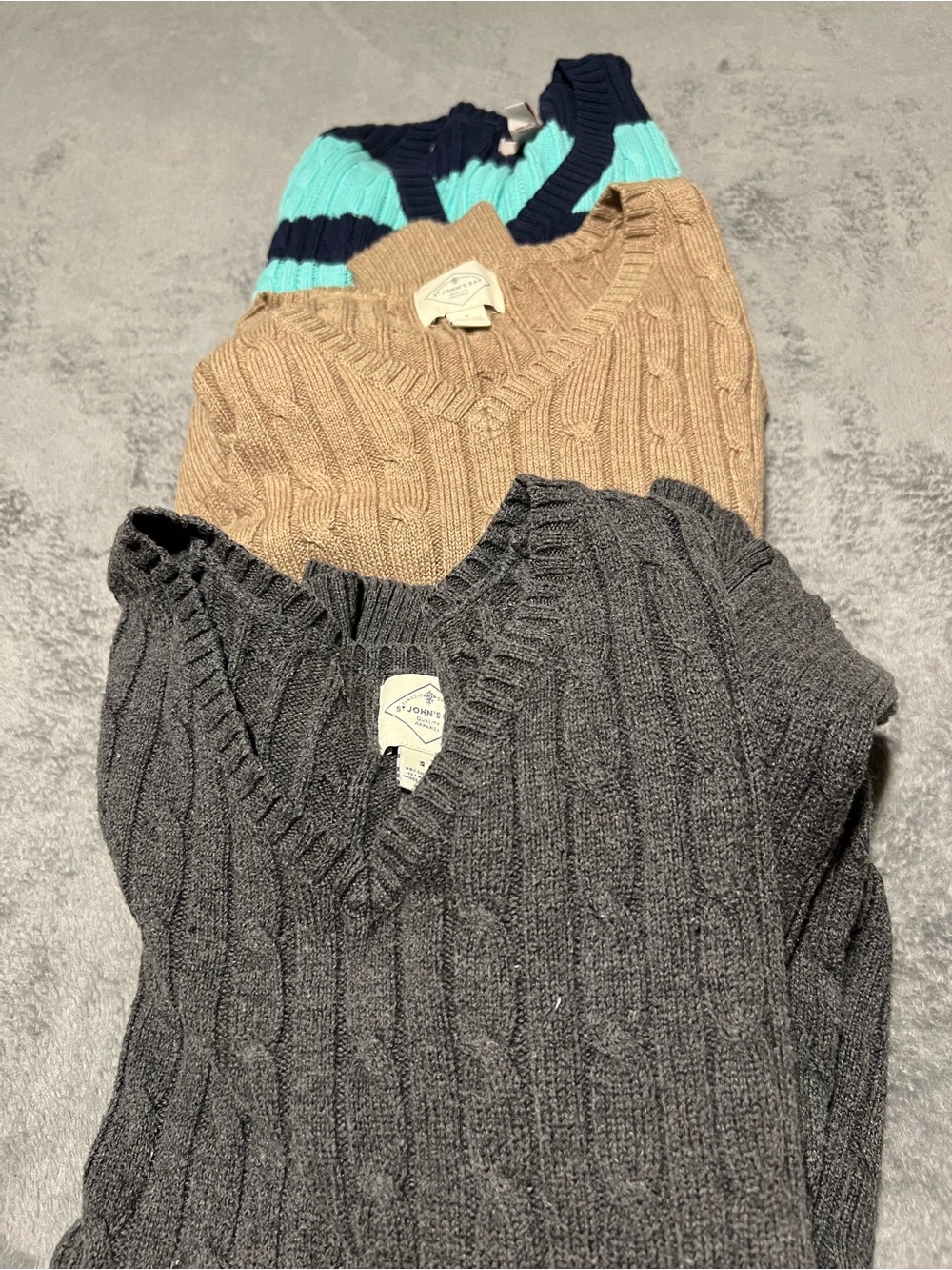🔥 3-Pack Cable Knit V-Neck Sweaters - Gray, Camel, Aqua/Navy
